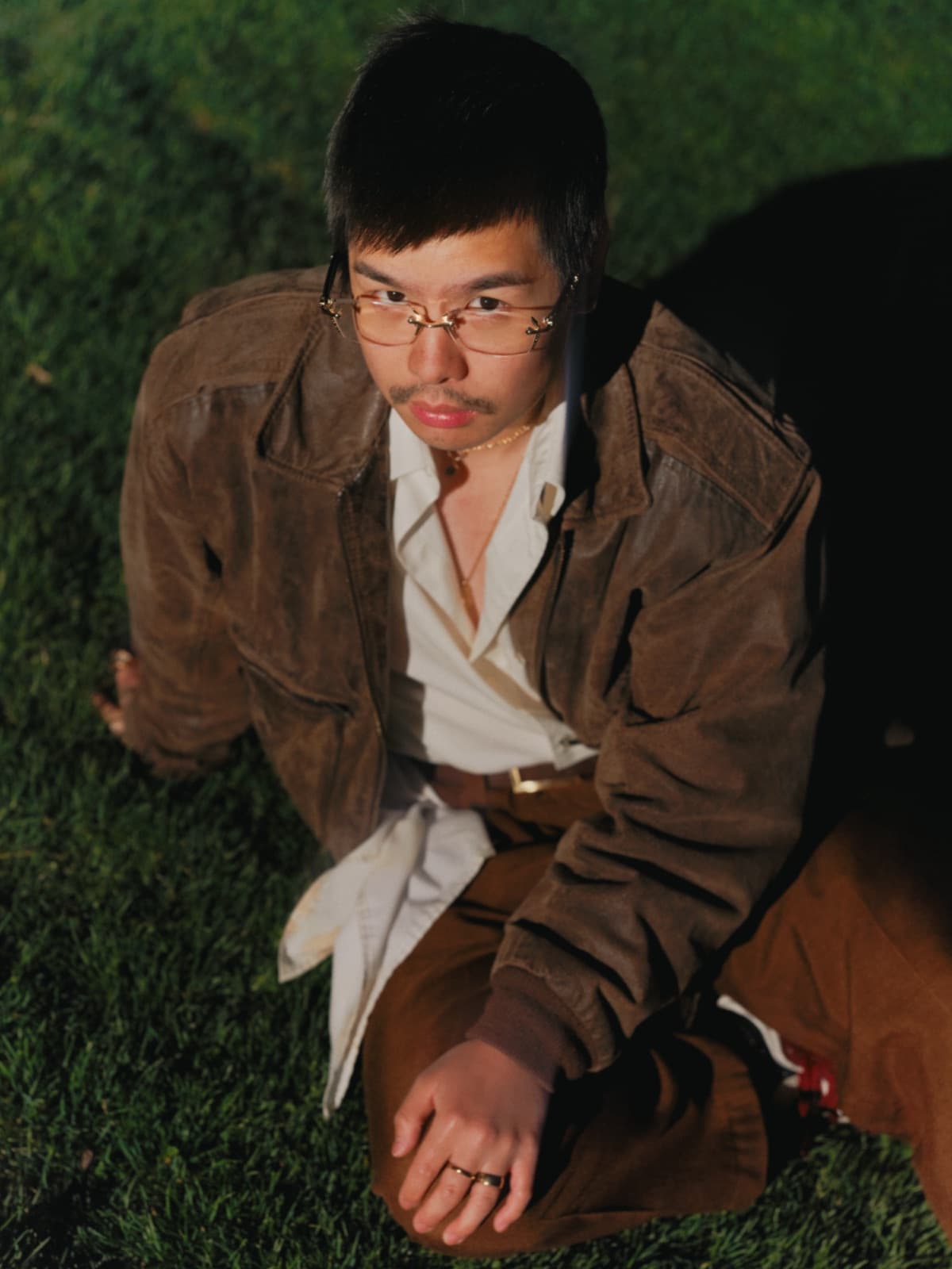 Portrait of Mac, the photographer behind maquenchie
